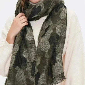 ZARA soft oversized knit camo scarf unisex men’s womens one size